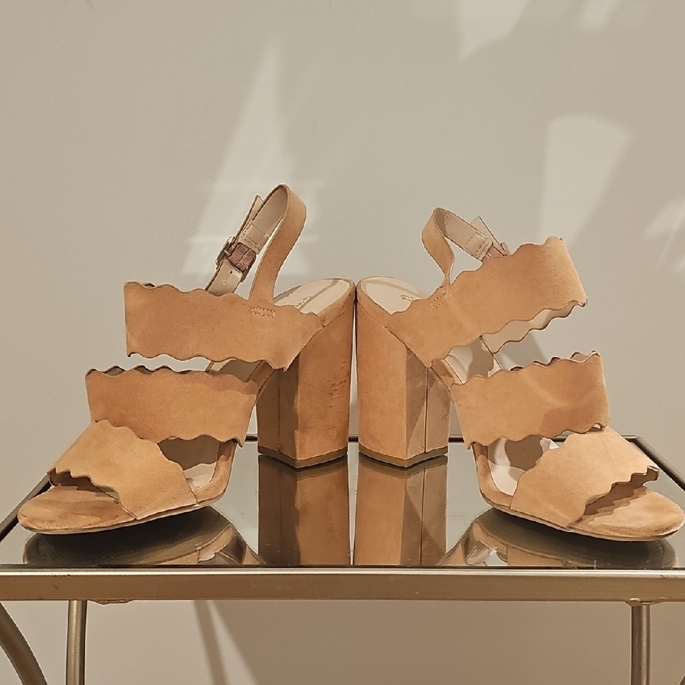 Scalloped, Suede, Nude Heels, Size 9